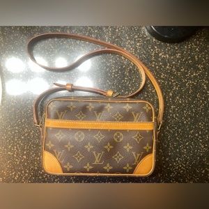 Louis Vuitton Trocadero 23